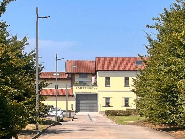 Villa Schiera in vendita a Piemonte, Novara