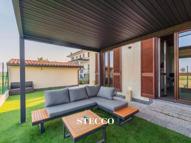Villa Schiera in vendita a Olengo, Novara