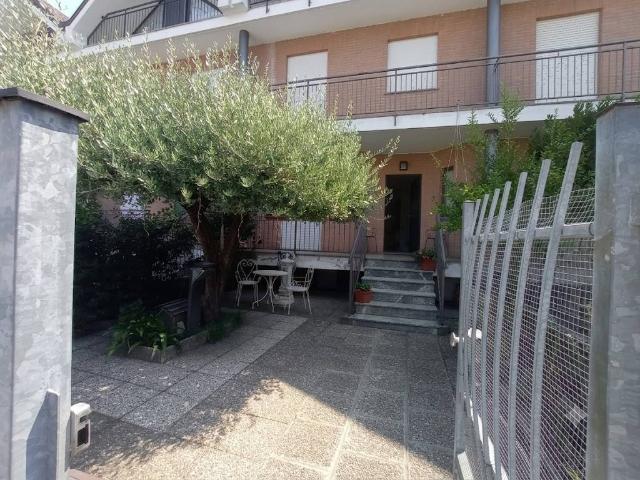 Villa Schiera in vendita a Torrion Quartara, Piemonte