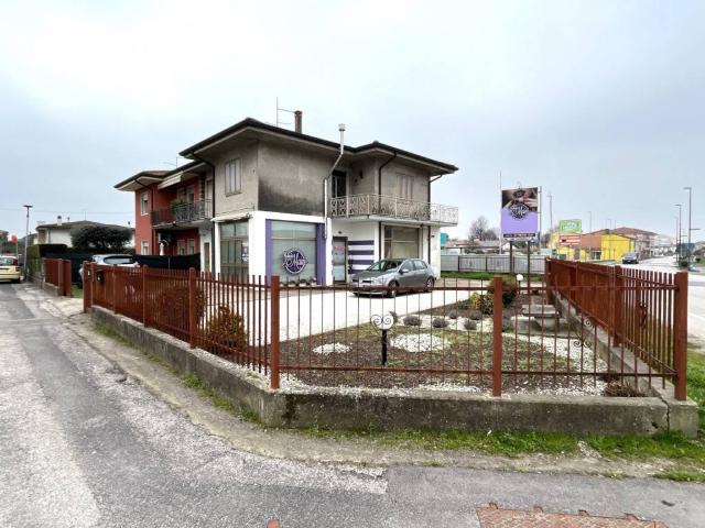 Villa Schiera in vendita a Noventa Vicentina, Veneto