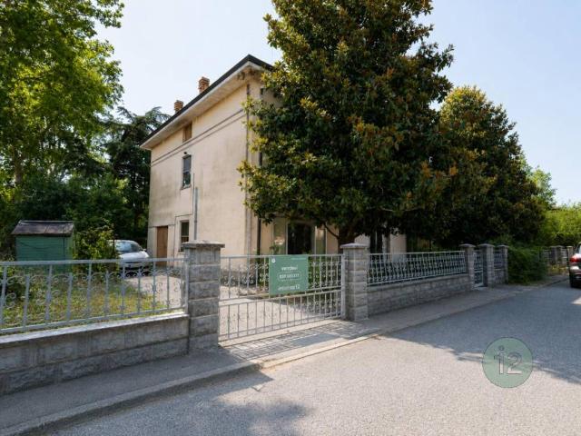 Villa Schiera in vendita a Unione delle Terre d'Argine, Novi Di Modena