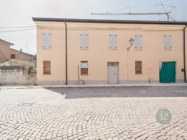 Villa Schiera in vendita a Unione delle Terre d'Argine, Novi Di Modena
