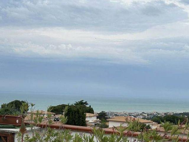 Villa Schiera in vendita a Marche, Ancona