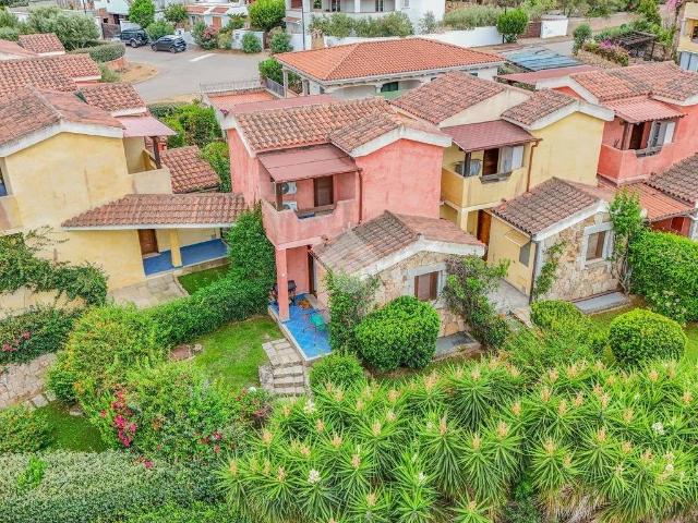 Villa Schiera in vendita a San Pantaleo, Sardigna/Sardegna