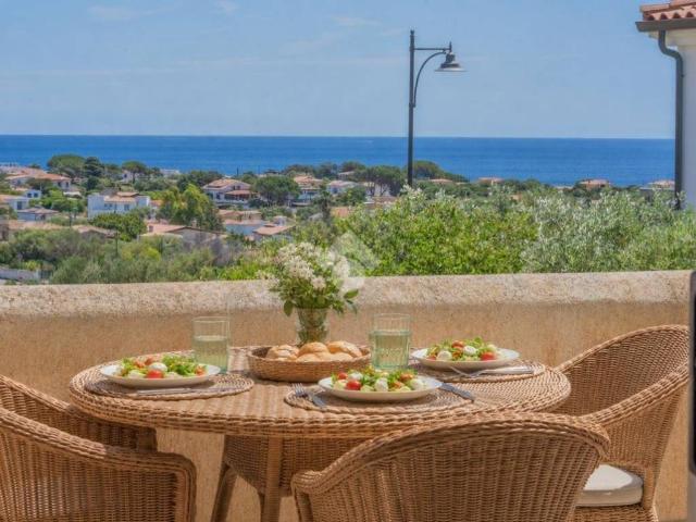 Villa Schiera in vendita a San Pantaleo, Sardigna/Sardegna