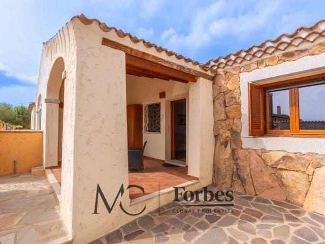 Villa Schiera in vendita a San Pantaleo, Sardigna/Sardegna