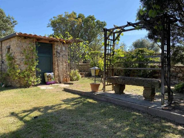 Villa Schiera in vendita a San Pantaleo, Sardigna/Sardegna
