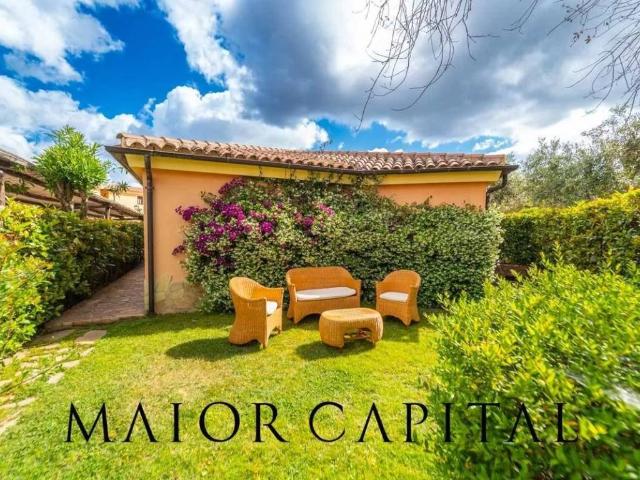 Villa Schiera in vendita a San Pantaleo, Sardigna/Sardegna