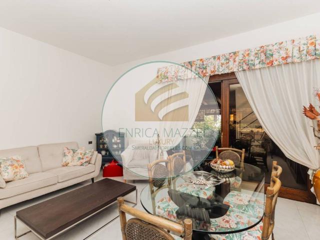 Villa Schiera in vendita a San Pantaleo, Sardigna/Sardegna