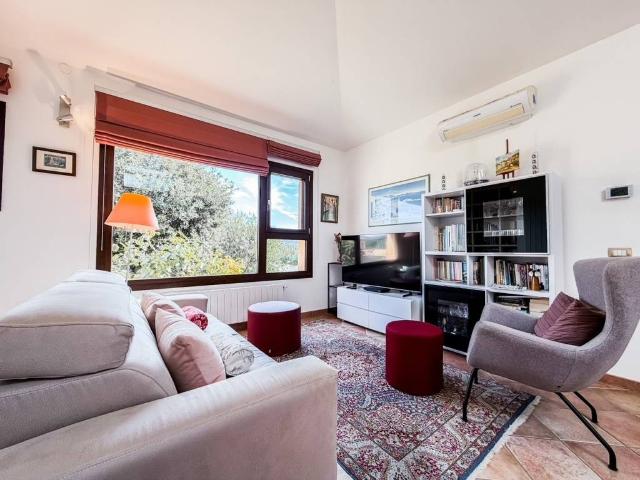 Villa Schiera in vendita a Sa Minda Noa, San Pantaleo