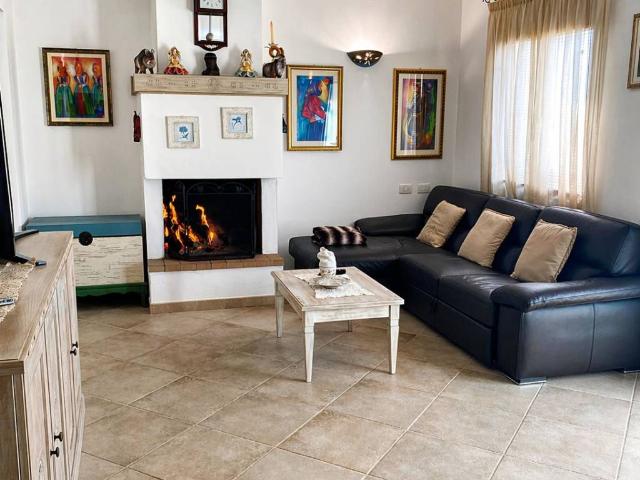 Villa Schiera in vendita a Sa Minda Noa, San Pantaleo