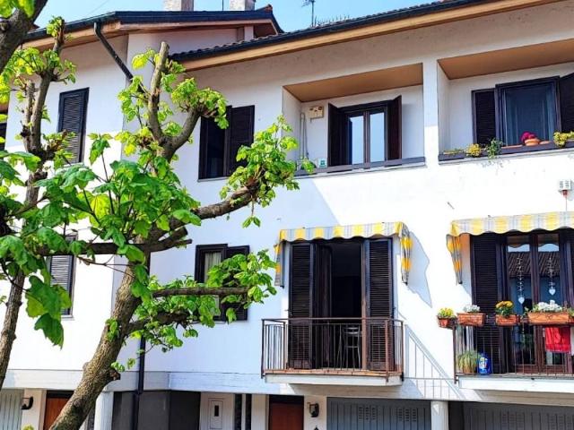 Villa Schiera in vendita a Piemonte, Novara