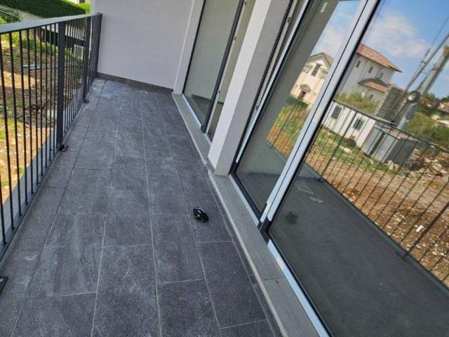 Villa Schiera in vendita a Somaino, Faloppio
