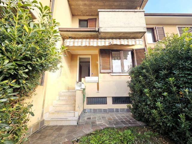 Villa Schiera in vendita a Comunità montana del Sebino bresciano, Ome