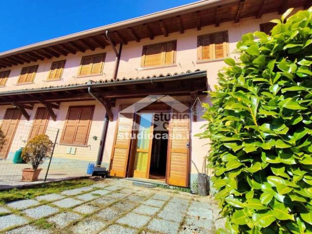Villa Schiera in vendita a Oneta, Lombardia