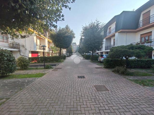 Villa Schiera in vendita a Locate Triulzi, Lombardia