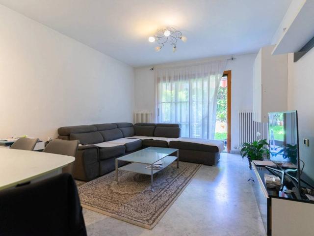 Villa Schiera in vendita a Überetsch-Unterland - Oltradige-Bassa Atesina, Ora