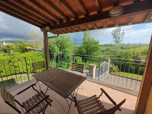 Villa Schiera in vendita a Orciano Pisano, Toscana