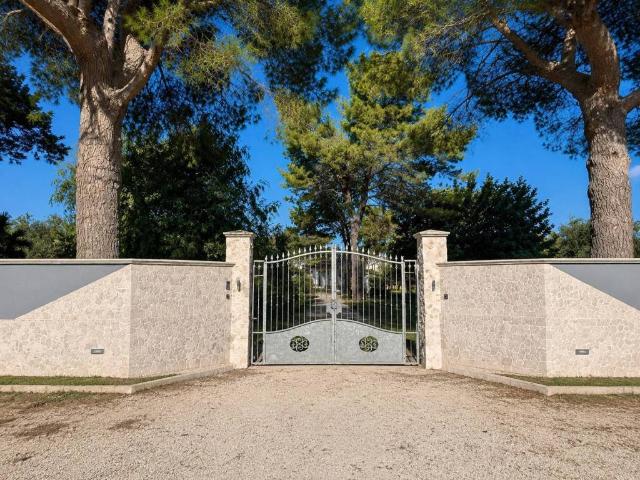 Villa Schiera in vendita a Puglia, Brindisi