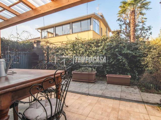 Villa Schiera in vendita a Villa Regina, Origgio