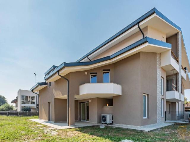 Villa Schiera in vendita a Cascina Broggio, Origgio