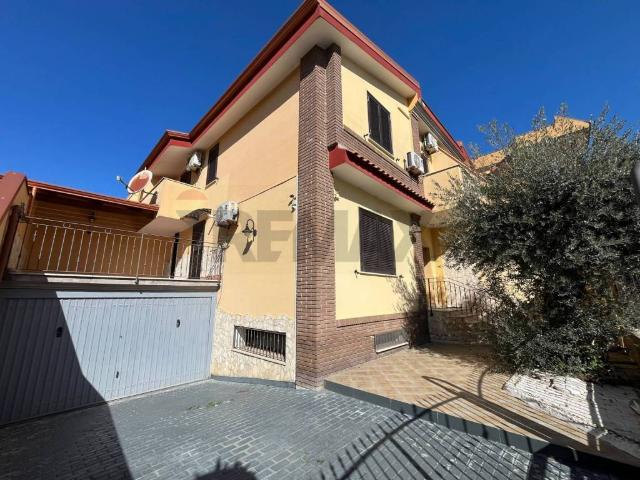 Villa Schiera in vendita a Orta Di Atella, Campania
