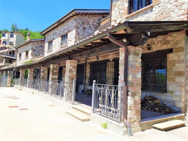 Villa Schiera in vendita a Orvinio, Rieti