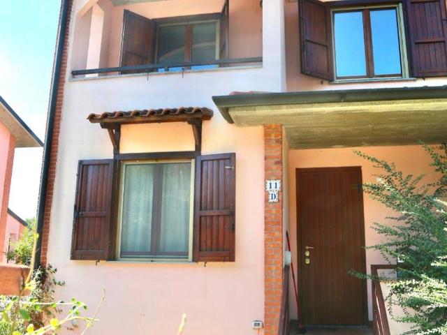 Villa Schiera in vendita a Osio Sotto, Bergamo
