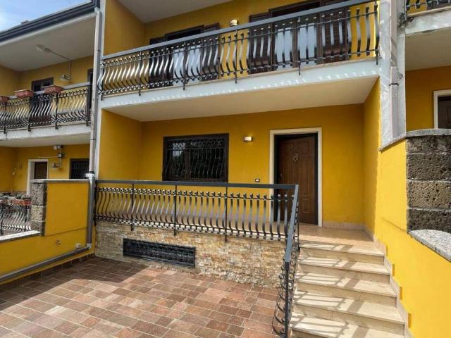 Villa Schiera in vendita a Ospedaletto D'alpinolo, Campania