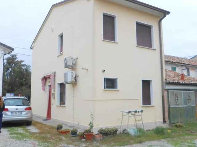 Villa Schiera in vendita a Ostellato, Reggio Emilia