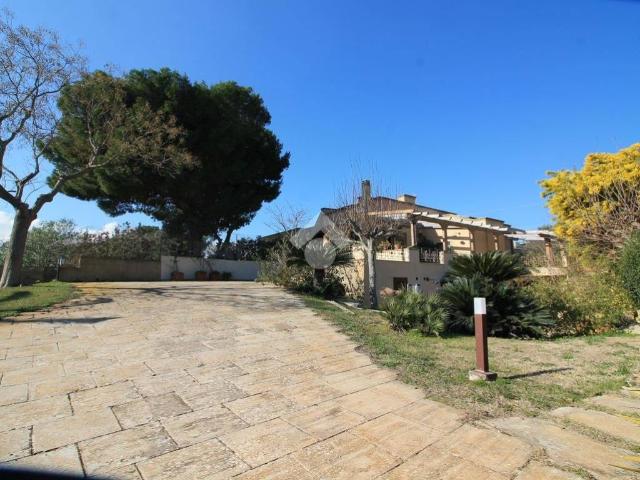 Villa Schiera in vendita a Puglia, Brindisi