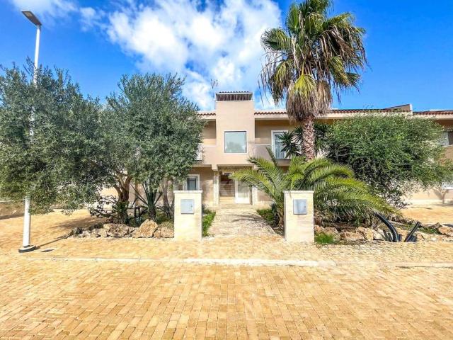 Villa Schiera in vendita a Pachino, Sicilia