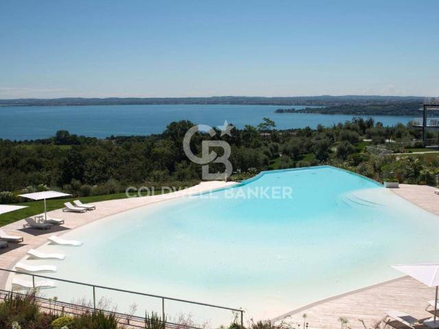 Villa Schiera in vendita a Padenghe Sul Garda, Brescia