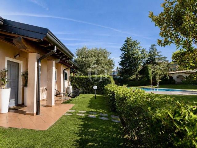 Villa Schiera in vendita a Padenghe Sul Garda, Lombardia