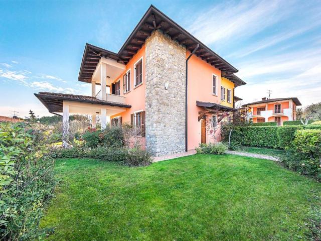 Villa Schiera in vendita a Padenghe Sul Garda, Brescia