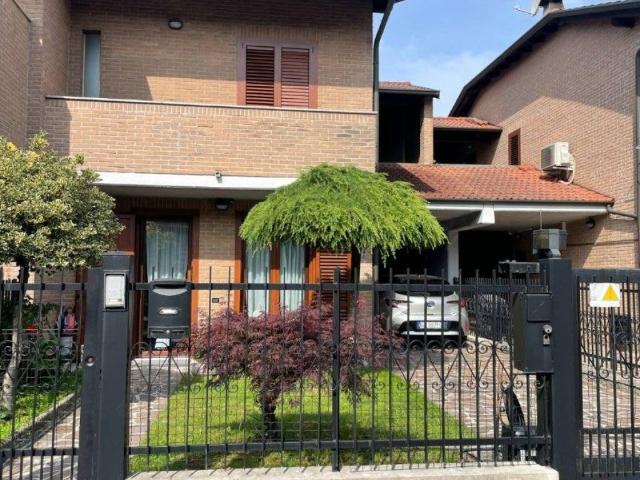 Villa Schiera in vendita a Zona Omogenea Milano Nord, Paderno Dugnano