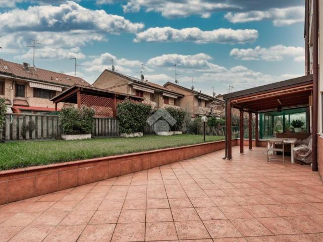 Ville Schiera in vendita a Paderno Dugnano, Le Zobbie