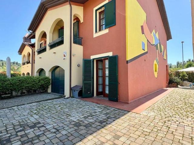 Villa Schiera in vendita a Legoli, Toscana