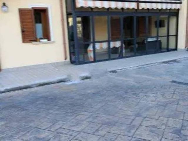 Villa Schiera in vendita a Colombella, Roma Capitale
