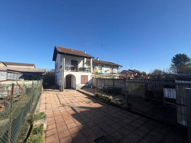 Villa Schiera in vendita a Palestro, Lombardia
