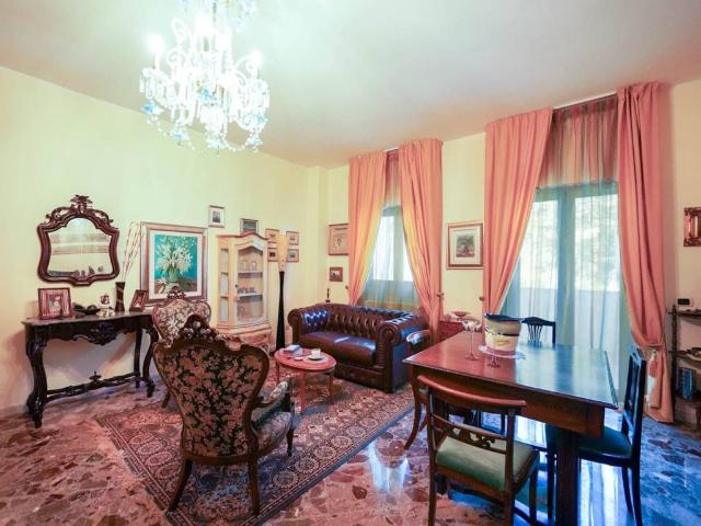 Villa Schiera in vendita a Puglia, Bari
