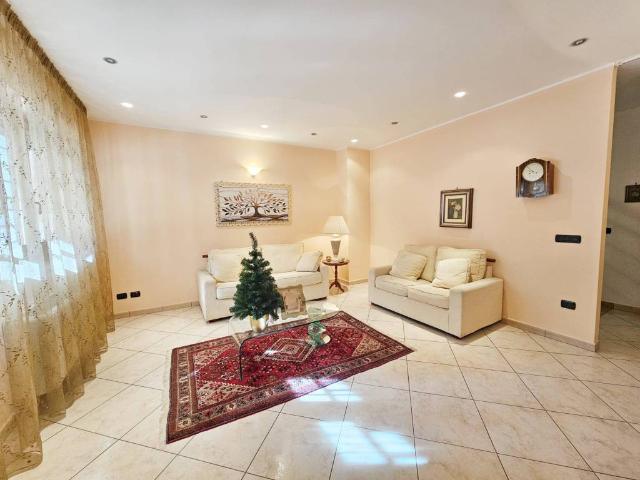 Villa Schiera in vendita a Puglia, Bari