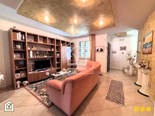 Villa Indipendente in vendita a Puglia, Bari