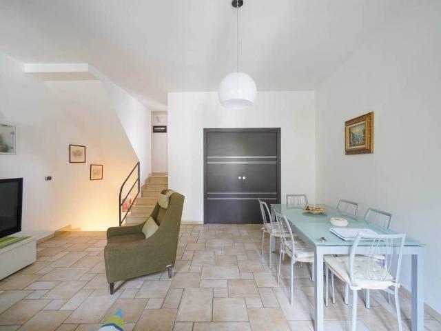 Villa Schiera in vendita a Puglia, Bari