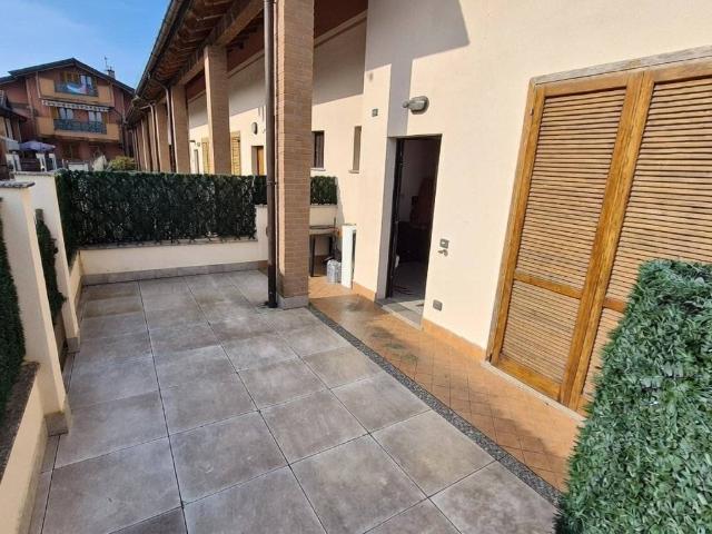 Villa Schiera in vendita a Parabiago, Lombardia