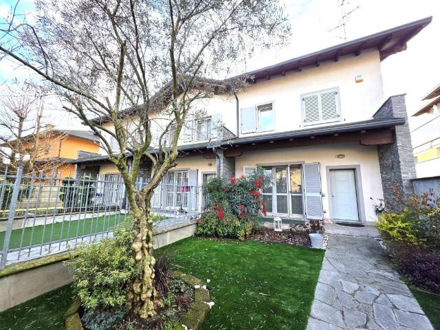 Villa Schiera in vendita a Parabiago, Lombardia