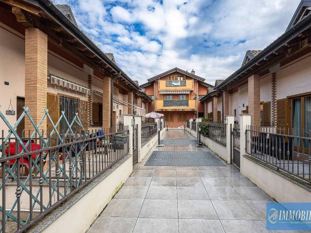 Villa Schiera in vendita a Parabiago, Lombardia