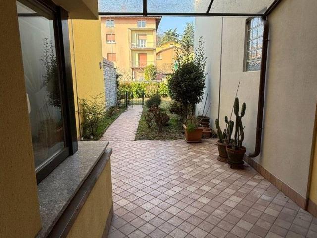 Villa Schiera in vendita a Paratico, Lombardia