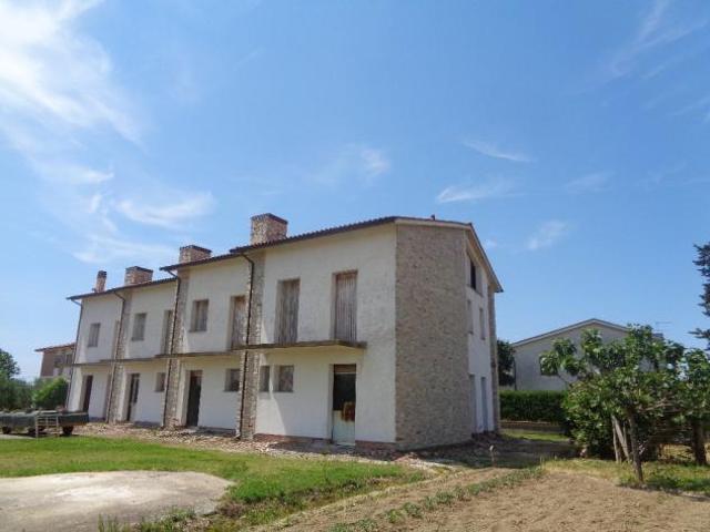 Villa Schiera in vendita a Pontedera, Toscana