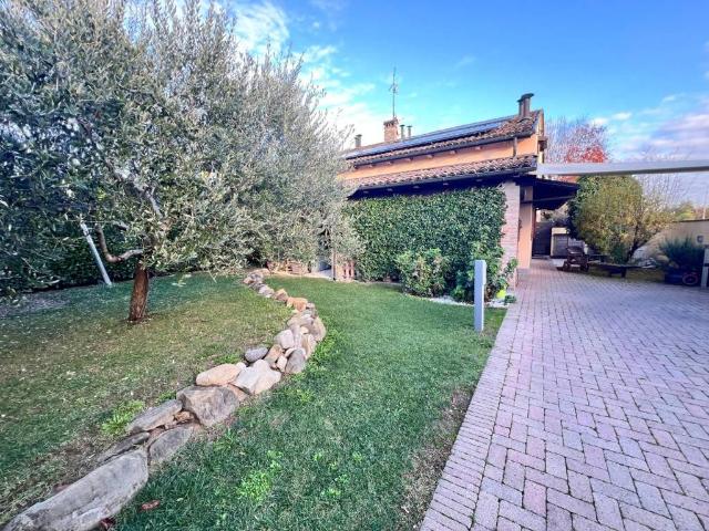 Villa Schiera in vendita a San Pancrazio, Sorbolo
